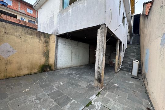 Quintal de casa para alugar com 2 quartos, 45m² em Veloso, Osasco