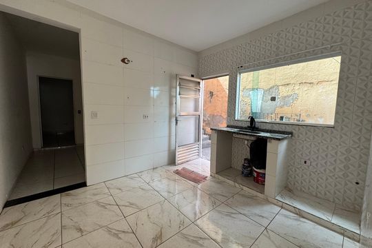 Cozinha de casa para alugar com 2 quartos, 45m² em Veloso, Osasco