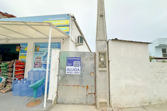 Fachada de apartamento para alugar com 2 quartos, 65m² em Cachoeira do Bom Jesus, Florianópolis