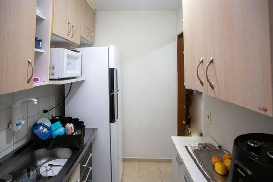 Cozinha de apartamento à venda com 2 quartos, 54m² em Campanário, Diadema