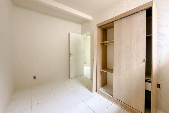 Quarto  de apartamento para alugar com 2 quartos, 35m² em Cachoeira do Bom Jesus, Florianópolis