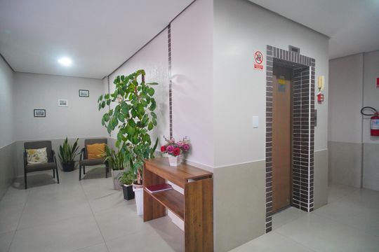 Hall de entrada de apartamento para alugar com 3 quartos, 98m² em Rio dos Sinos, São Leopoldo