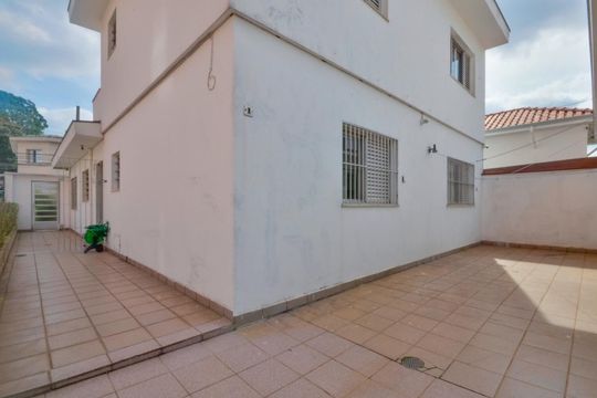 Área externa de casa para alugar com 5 quartos, 220m² em Vila Mariana, São Paulo