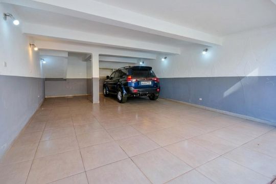 Garagem de casa para alugar com 5 quartos, 220m² em Vila Mariana, São Paulo