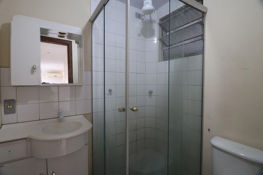 Banheiro  de apartamento para alugar com 2 quartos, 40m² em Estância Velha, Canoas