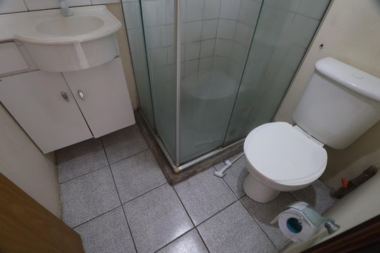 Banheiro  de apartamento para alugar com 2 quartos, 40m² em Estância Velha, Canoas