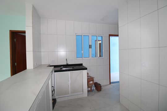 Cozinha de apartamento para alugar com 2 quartos, 55m² em Vila Jacuí, São Paulo