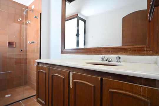 Banheiro de apartamento à venda com 4 quartos, 296m² em Vila Morumbi, São Paulo