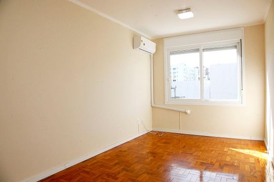 Sala de apartamento à venda com 2 quartos, 68m² em Menino Deus, Porto Alegre