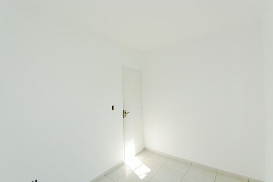 Quarto 2 de casa para alugar com 2 quartos, 510m² em Taboão, Guarulhos