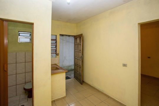 Sala/Cozinha de casa para alugar com 1 quarto, 30m² em Vila Santa Antonia, Diadema