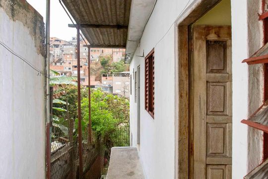 Área de Serviço de casa para alugar com 1 quarto, 30m² em Vila Santa Antonia, Diadema