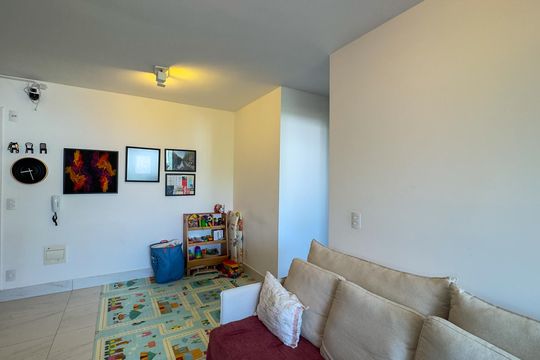 Sala de apartamento à venda com 2 quartos, 66m² em Santo Amaro, São Paulo