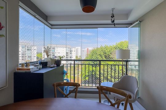 Sacada de apartamento à venda com 2 quartos, 66m² em Santo Amaro, São Paulo