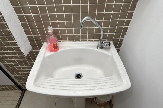 Banheiro da Suíte de apartamento para alugar com 1 quarto, 50m² em Gonzaga, Santos