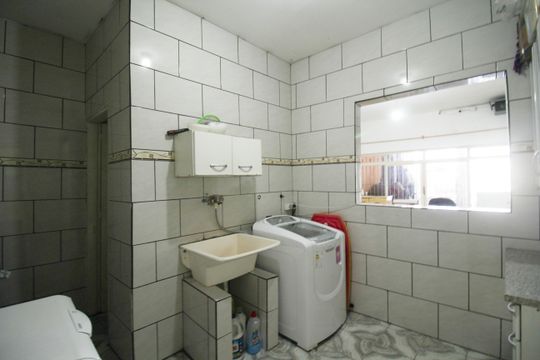 Área de Serviço de casa à venda com 4 quartos, 450m² em Vila Mirante, São Paulo
