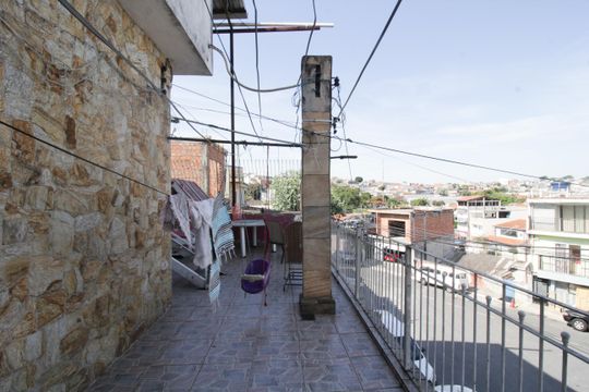 Quintal de casa à venda com 4 quartos, 450m² em Vila Mirante, São Paulo