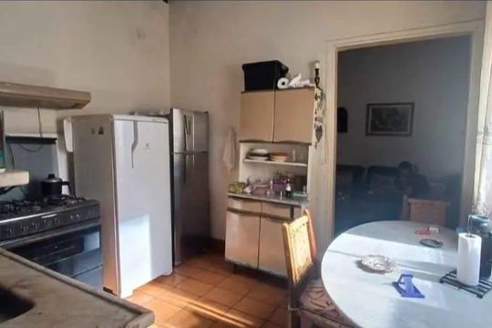 Casa à venda com 2 quartos, 208m² em Centro, Campinas