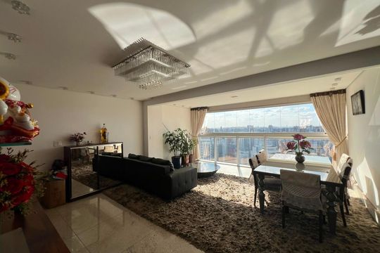 Apartamento à venda com 4 quartos, 124m² em Savassi, Belo Horizonte