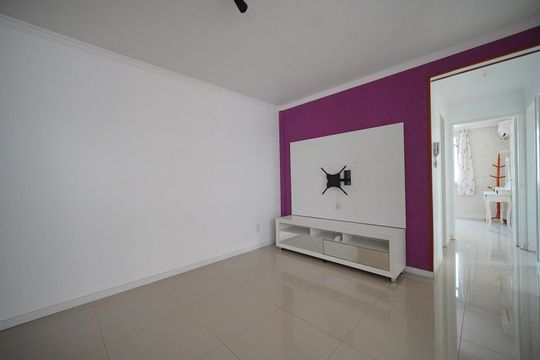 Sala de apartamento para alugar com 3 quartos, 63m² em Coqueiros, Florianópolis