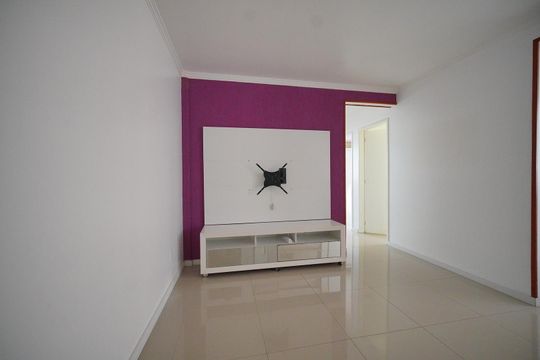 Apartamento para alugar com 3 quartos, 63m² em Coqueiros, Florianópolis