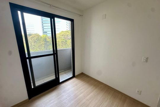 Sala de apartamento à venda com 2 quartos, 38m² em Jardim São Luís, São Paulo