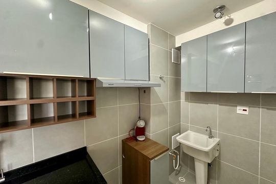 Cozinha de apartamento à venda com 2 quartos, 38m² em Jardim São Luís, São Paulo