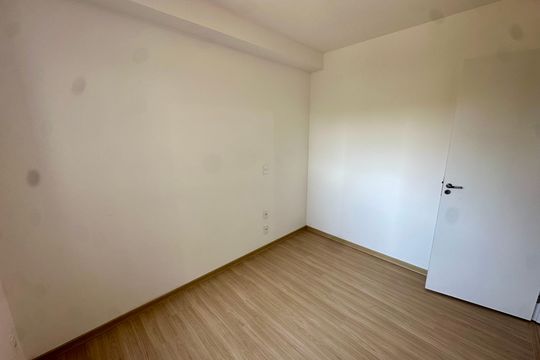 Quarto 2 de apartamento à venda com 2 quartos, 38m² em Jardim São Luís, São Paulo