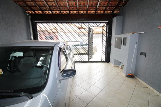 Garagem de casa para alugar com 3 quartos, 115m² em Jardim das Industrias, São José dos Campos
