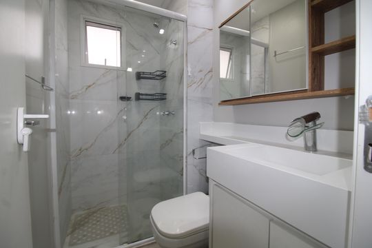 Banheiro de apartamento à venda com 2 quartos, 47m² em Vila Nova Cachoeirinha, São Paulo