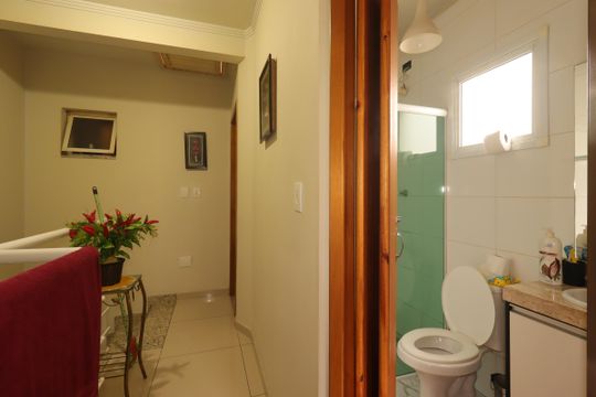 Corredor de casa de condomínio à venda com 3 quartos, 115m² em Utinga, Santo André