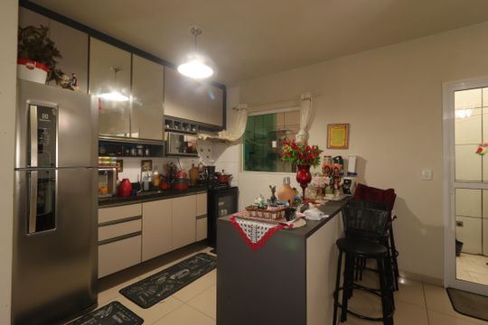Cozinha de casa de condomínio à venda com 3 quartos, 115m² em Utinga, Santo André