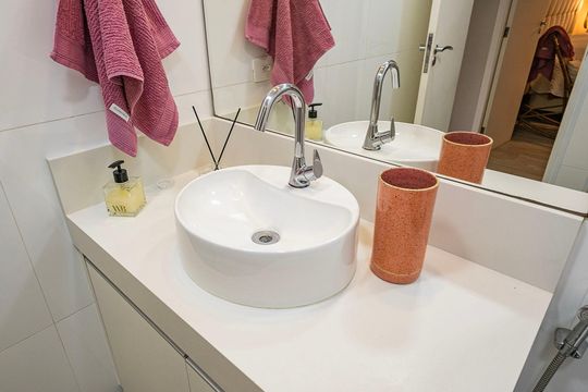 Banheiro de apartamento para alugar com 2 quartos, 94m² em Jardim Europa, São Paulo