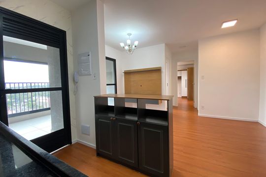 Cozinha de apartamento para alugar com 2 quartos, 59m² em Caxingui, São Paulo