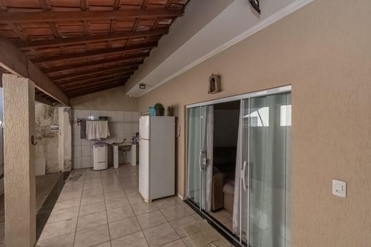 Area de Serviço Casa Fundos de casa à venda com 5 quartos, 1000m² em Jardim Nova Veneza (nova Veneza), Sumaré