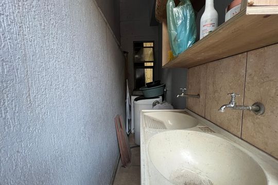 Área de Serviço de casa à venda com 4 quartos, 90m² em Conjunto Nova Pampulha (justinopolis), Contagem