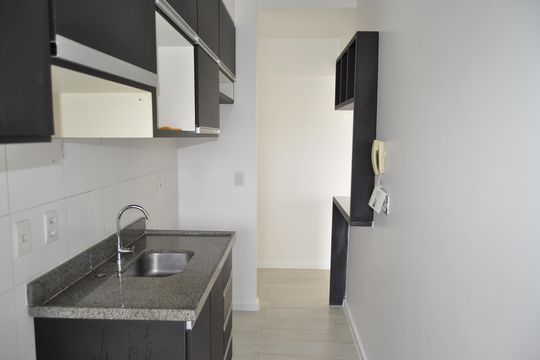 Apartamento para alugar com 2 quartos, 50m² em Del Castilho, Rio de Janeiro