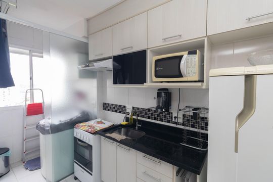 Cozinha de apartamento à venda com 2 quartos, 49m² em Jardim Japao, São Paulo