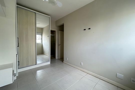 Suíte de apartamento para alugar com 2 quartos, 62m² em Itacorubi, Florianópolis