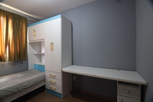 Quarto 1 de apartamento à venda com 2 quartos, 39m² em Olaria, Canoas