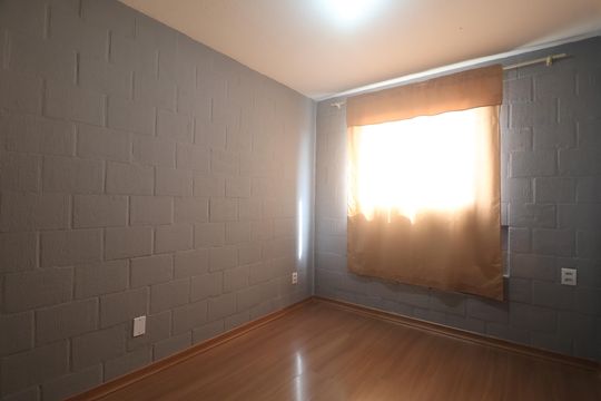 Quarto 2 de apartamento à venda com 2 quartos, 39m² em Olaria, Canoas
