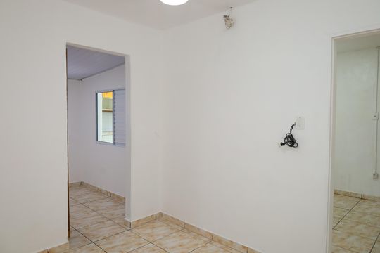Casa para alugar com 2 quartos, 65m² em Vila Carolina, São Paulo