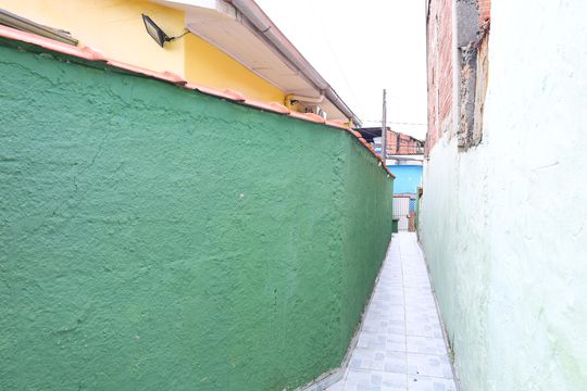 Corredor de casa para alugar com 2 quartos, 65m² em Vila Carolina, São Paulo