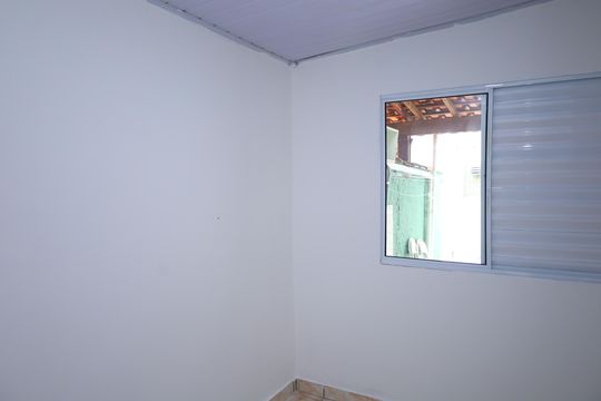 Quarto 2 de casa para alugar com 2 quartos, 65m² em Vila Carolina, São Paulo