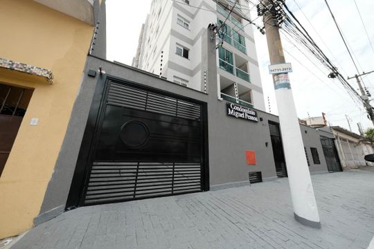 Fachada de apartamento para alugar com 2 quartos, 50m² em Vila Talarico, São Paulo