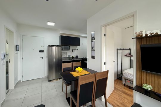 Sala de apartamento para alugar com 2 quartos, 35m² em Santo Amaro, São Paulo