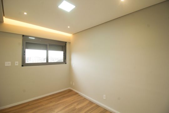 Quarto 2 de apartamento para alugar com 2 quartos, 44m² em Vila Albertina, São Paulo