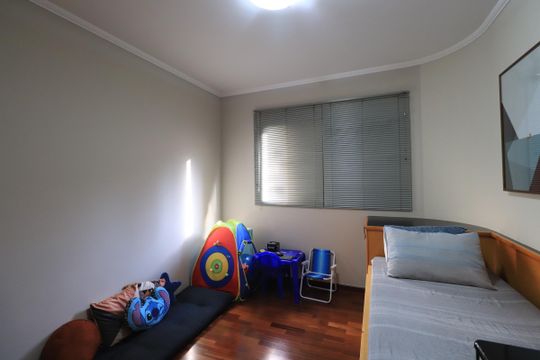 Quarto 1 de apartamento à venda com 3 quartos, 192m² em Tatuapé, São Paulo