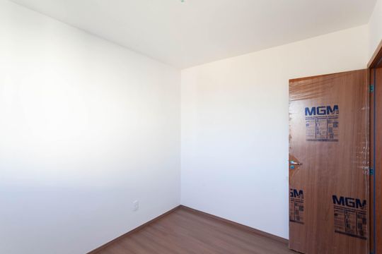Quarto 2 de apartamento para alugar com 2 quartos, 50m² em Tijuca, Belo Horizonte