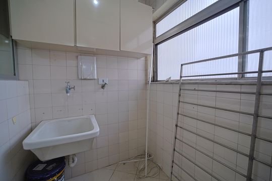 Área de Serviço de apartamento à venda com 3 quartos, 72m² em Vila Lais, São Paulo